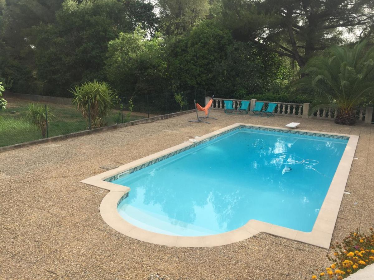 Sur Les Pas De Pagnol Bed & Breakfast Aubagne Luaran gambar