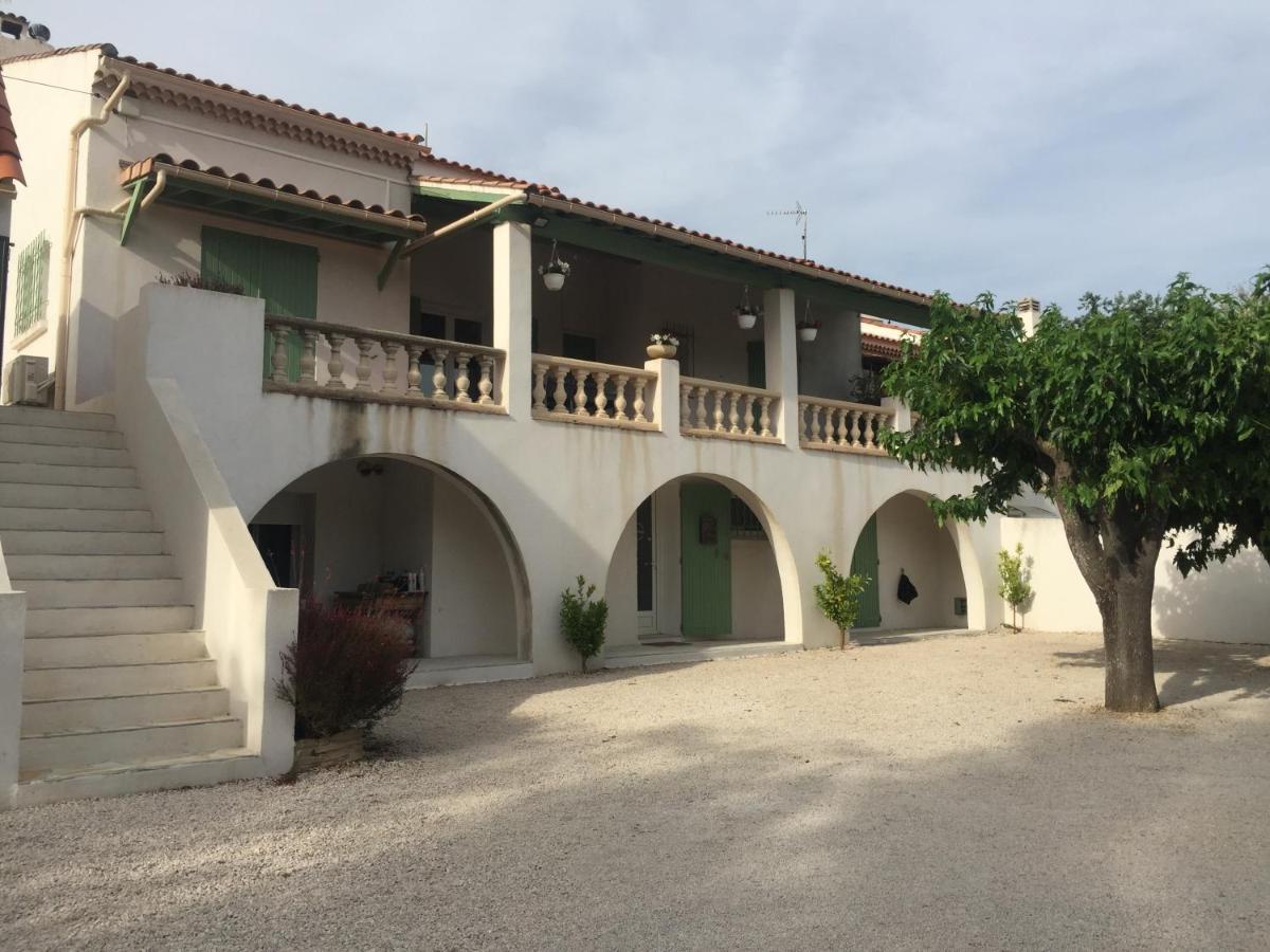 Sur Les Pas De Pagnol Bed & Breakfast Aubagne Luaran gambar